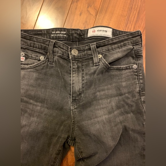 Grey AG jeans, size 25, ankle length, frayed hems, mid-rise, stretchy - Picture 3 of 5